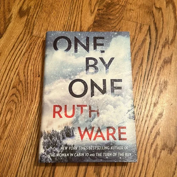One by One -Ruth Ware - Picture 2 of 3